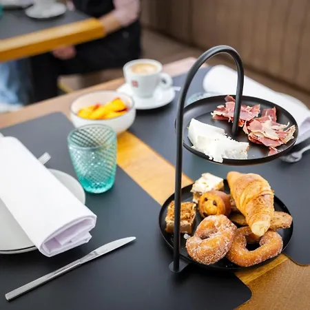 & Convento San Francisco