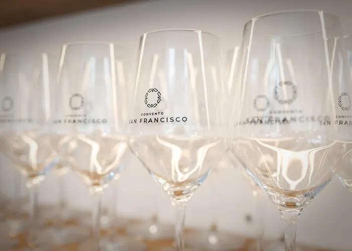 & Convento San Francisco